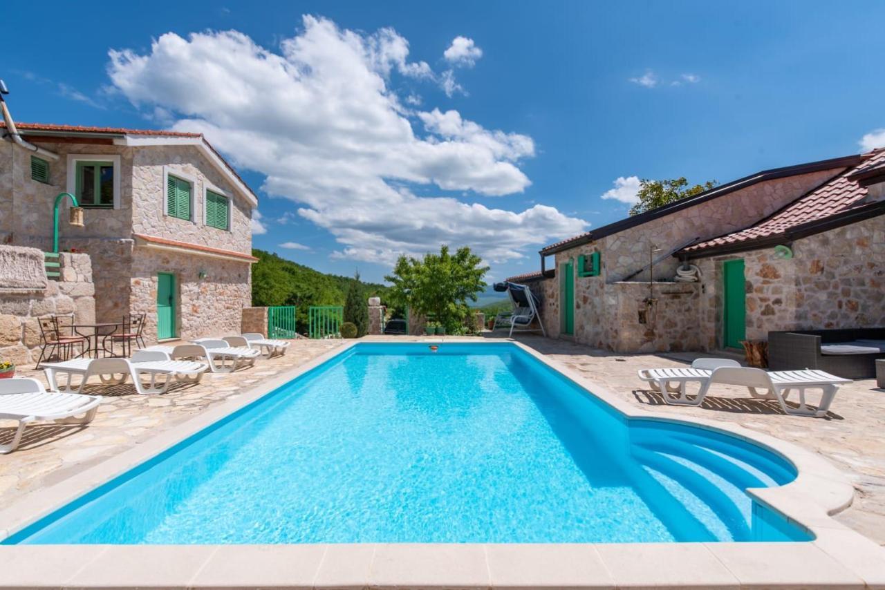 Villa Pristinus Krstatice Exteriör bild
